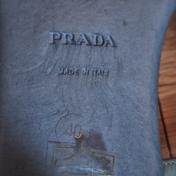 PRADA Patent Leather Kitten Heels BIG LOGO Blue Sandals Size 40/10 - Picture 9 of 10